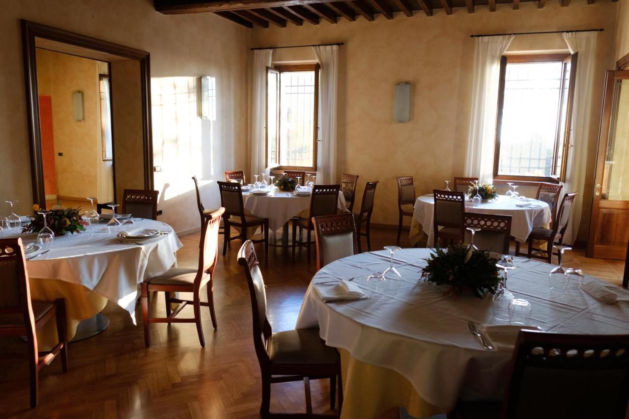 Agriturismo Corte Palazzo Marcaria Exterior foto